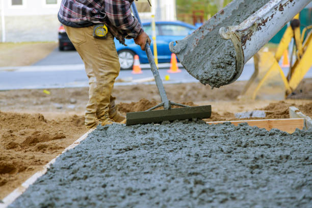 Best Custom Concrete Contractor  in Taos, MO